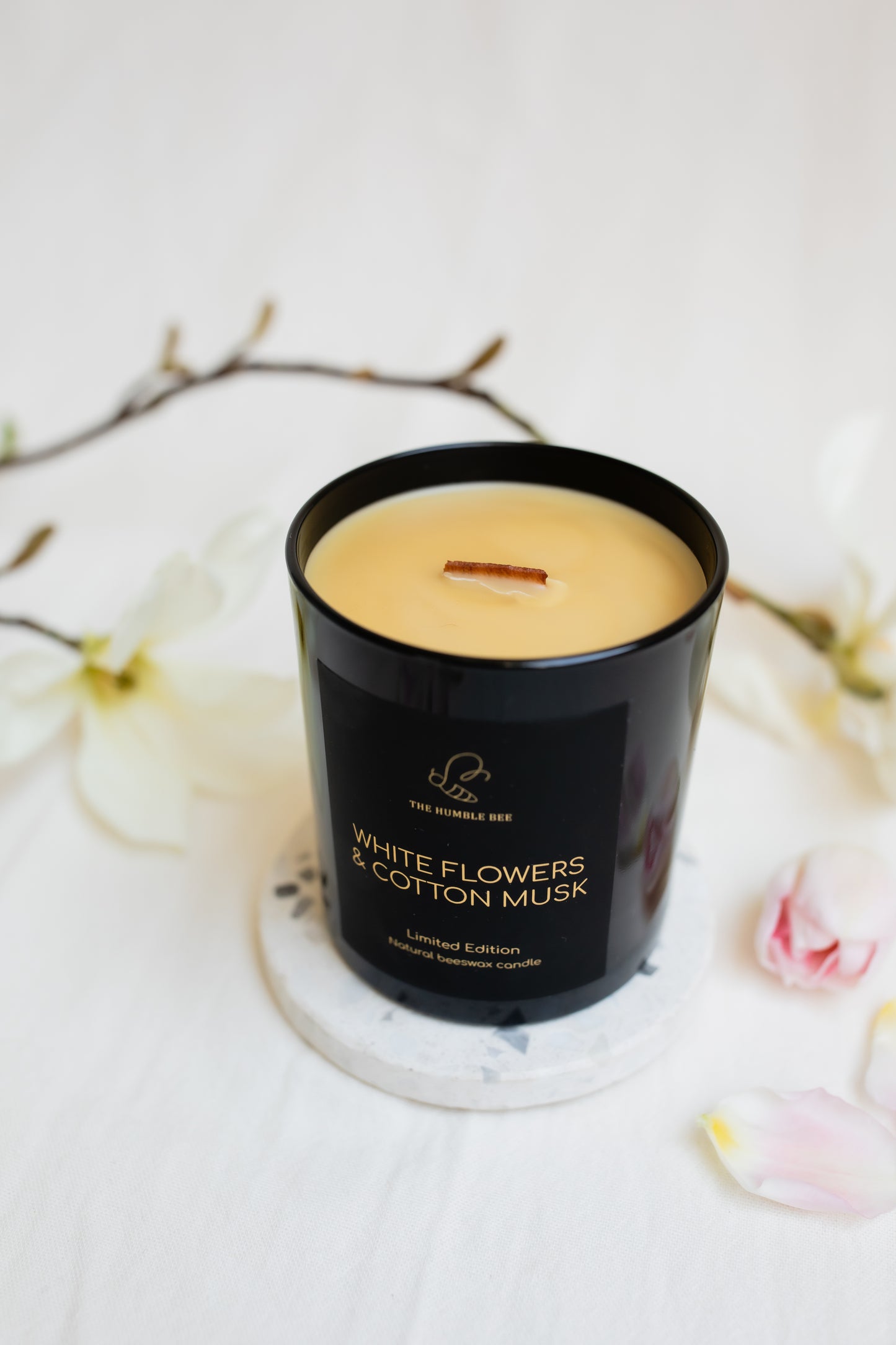 The Humble Bee Limited Edition White flowers & cotton musk