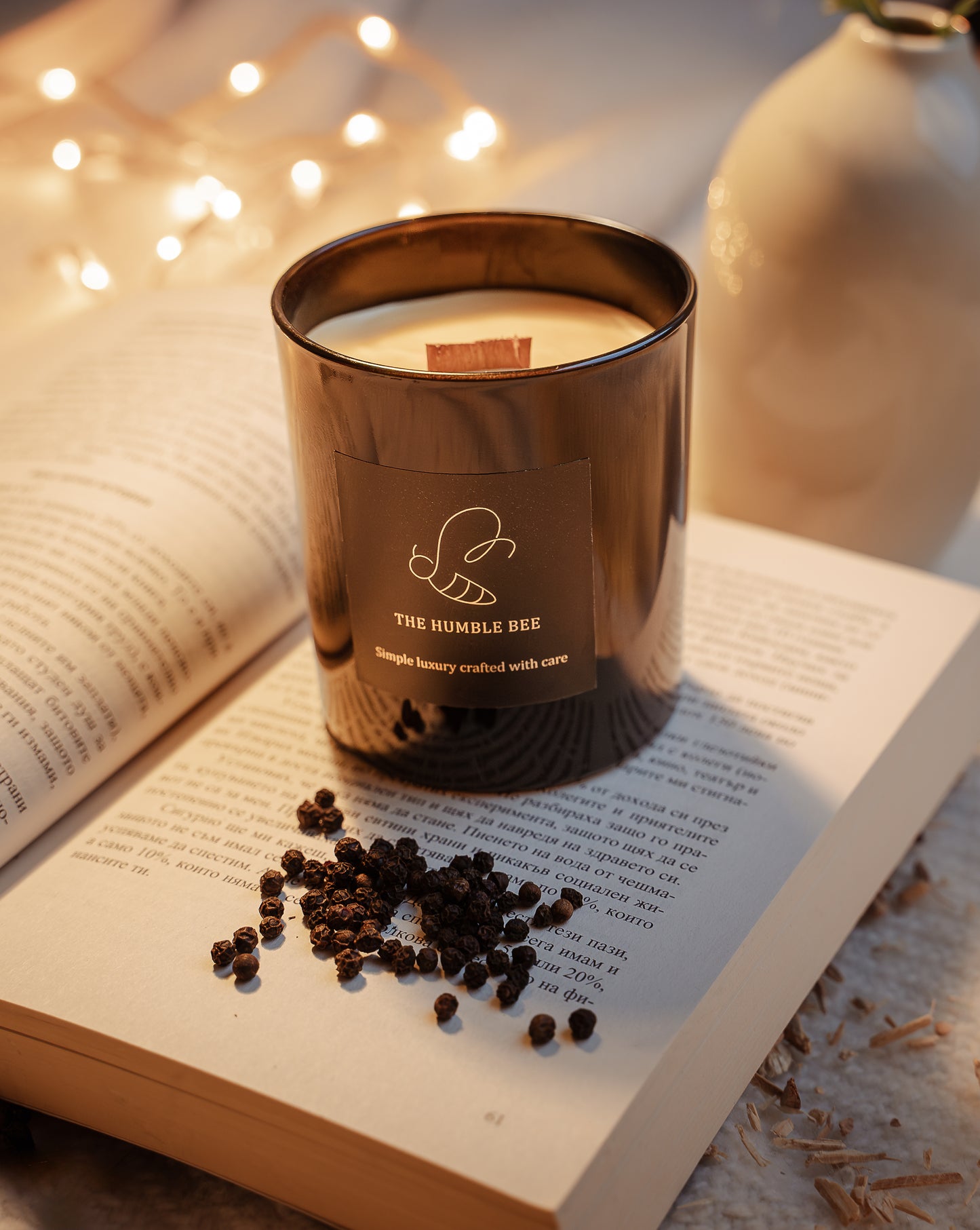 The Humble Bee Limited Edition Sandalwood & Black Pepper