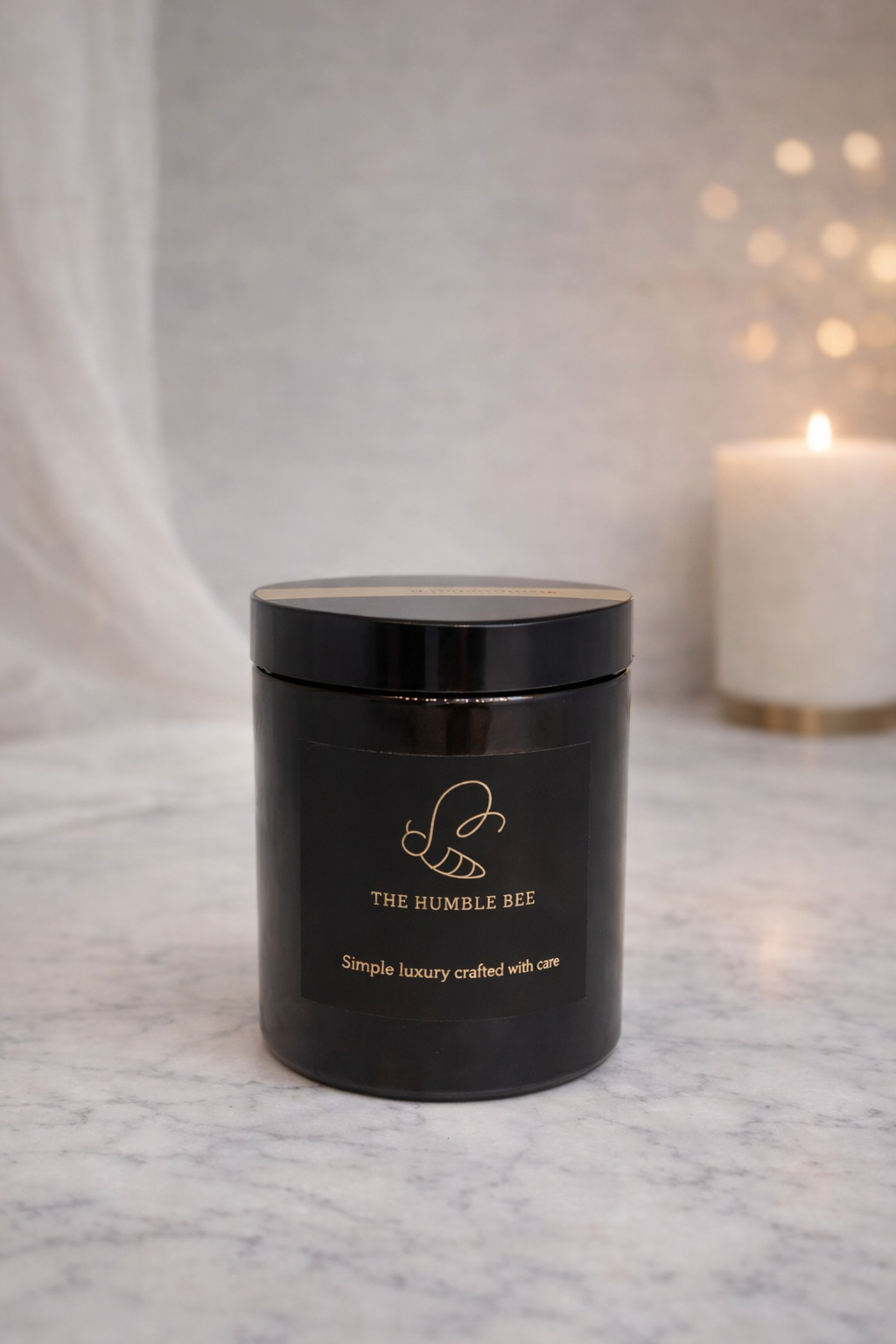 The Humble Bee Limited Edition Sandalwood & Black Pepper